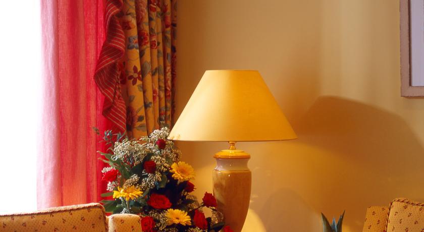Relais & Chateaux Hotel Schwarzmatt Badenweiler Habitación foto